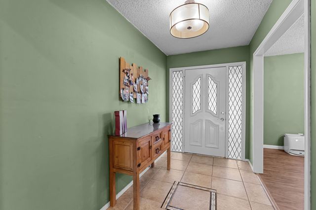 1708 Wimbleton Drive, Bedford, TX 76021