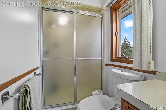 26449 Haverhill Drive, Warren, MI 48091