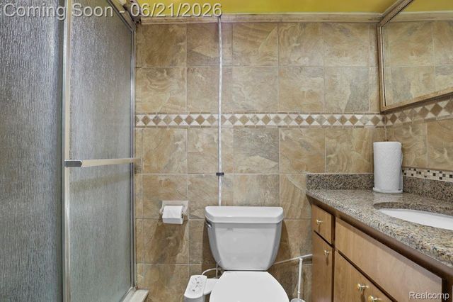 26449 Haverhill Drive, Warren, MI 48091