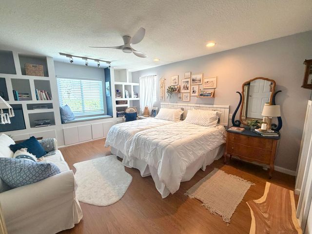 14757 Stirrup Lane, Wellington, FL 33414