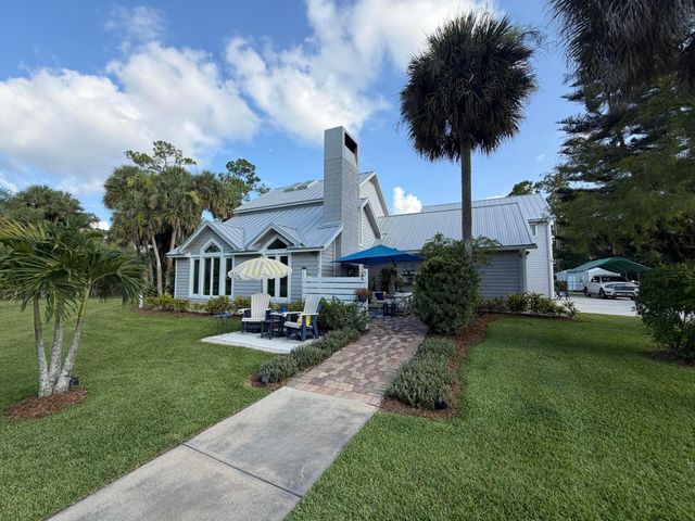 14757 Stirrup Lane, Wellington, FL 33414