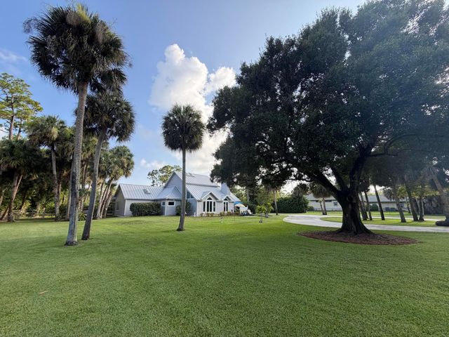 14757 Stirrup Lane, Wellington, FL 33414