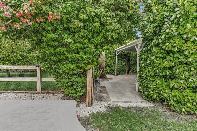 14757 Stirrup Lane, Wellington, FL 33414