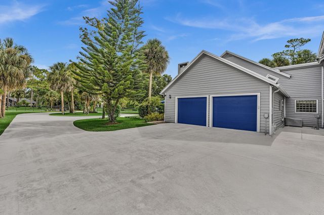 14757 Stirrup Lane, Wellington, FL 33414