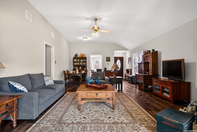 2018 BUDDING BLVD, San Antonio, TX 78247