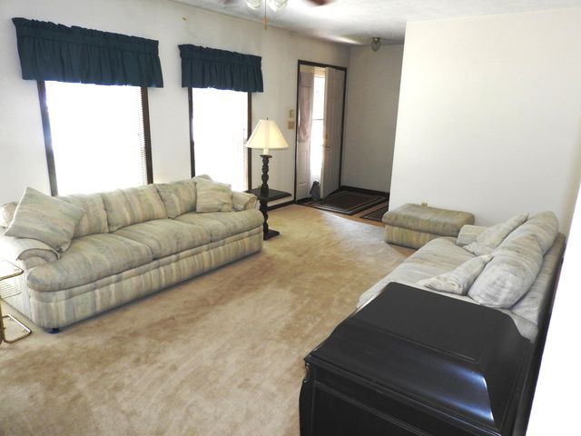 4024 Loop Drive 4024 Loop Drive, Englewood, OH 45322