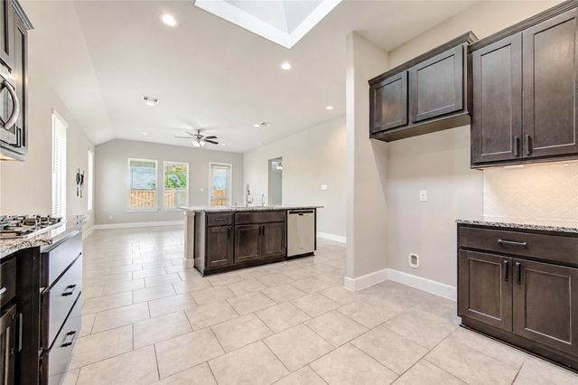 2334 Green Kale Drive, Richmond, TX 77406