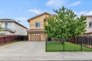 4820 Amber Leaf Way, Sacramento, CA 95838
