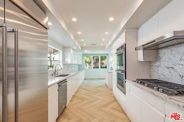 502 Evelyn Place, Beverly Hills, CA 90210