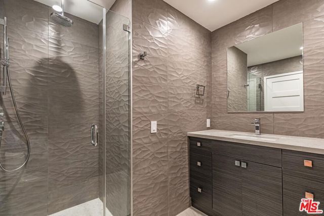 502 Evelyn Place, Beverly Hills, CA 90210