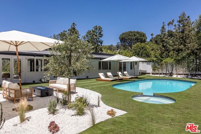 502 Evelyn Place, Beverly Hills, CA 90210