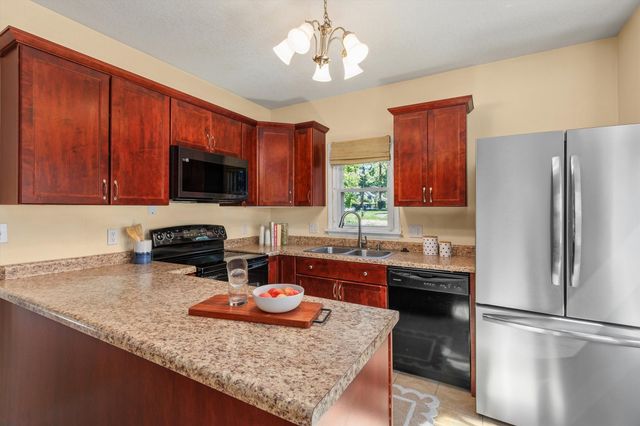 707 35th Street, Des Moines, IA 50312