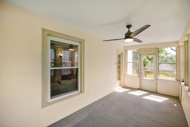 707 35th Street, Des Moines, IA 50312