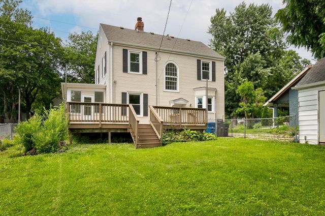 707 35th Street, Des Moines, IA 50312