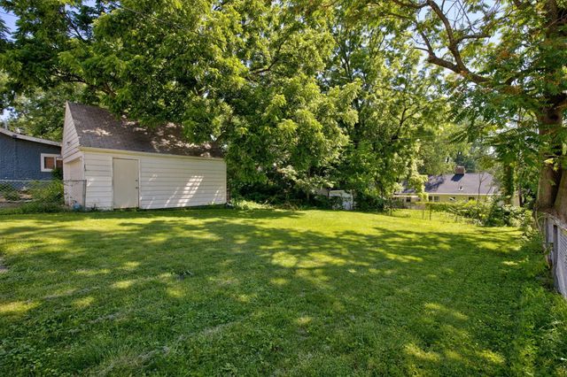 707 35th Street, Des Moines, IA 50312