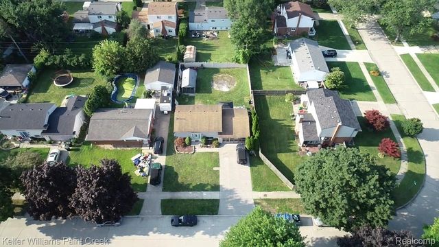 8453 Smethwick Road, Sterling Heights, MI 48312