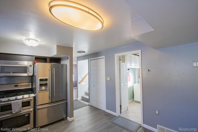 8453 Smethwick Road, Sterling Heights, MI 48312