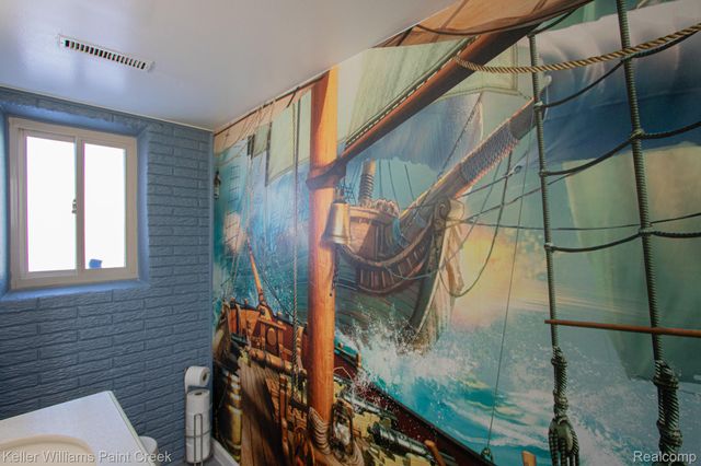 8453 Smethwick Road, Sterling Heights, MI 48312