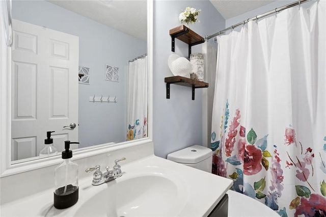 306 Chamberlyn Lane, Hiram, GA 30141