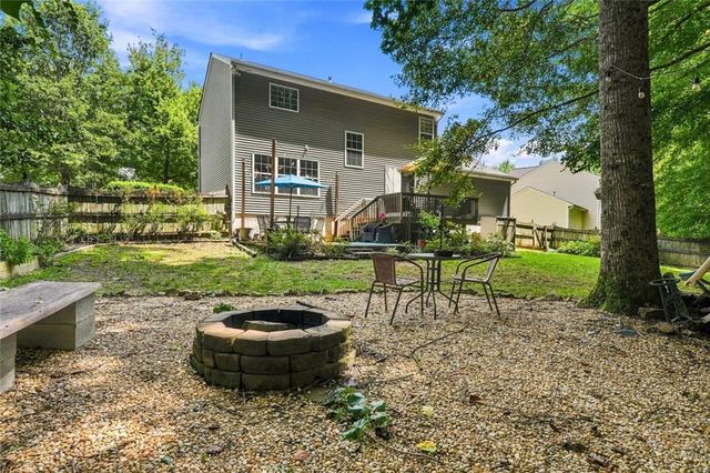 306 Chamberlyn Lane, Hiram, GA 30141
