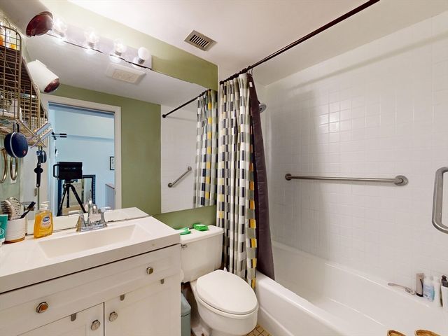 11 Margin St 7, Lynn, MA 01905