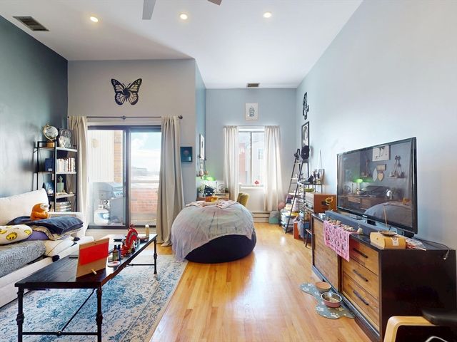 11 Margin St 7, Lynn, MA 01905