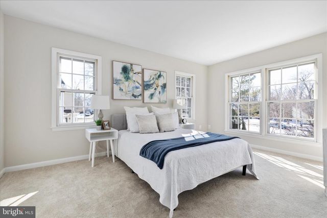 5 RAWLSTON CT, Sterling, VA 20165