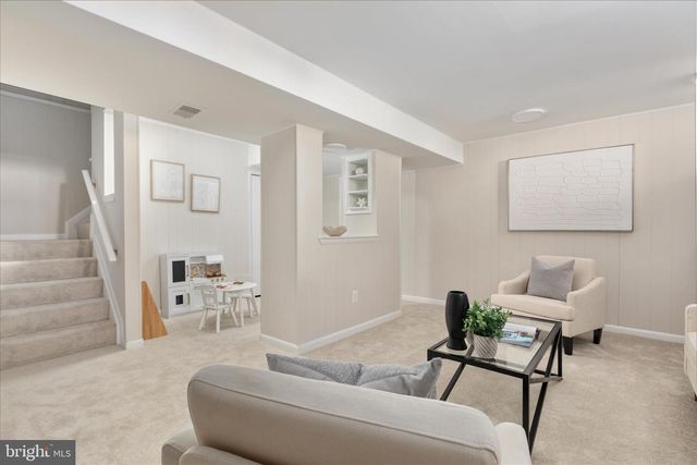 5 RAWLSTON CT, Sterling, VA 20165