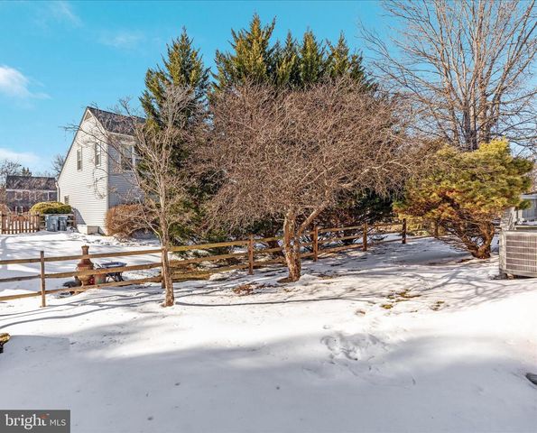 5 RAWLSTON CT, Sterling, VA 20165