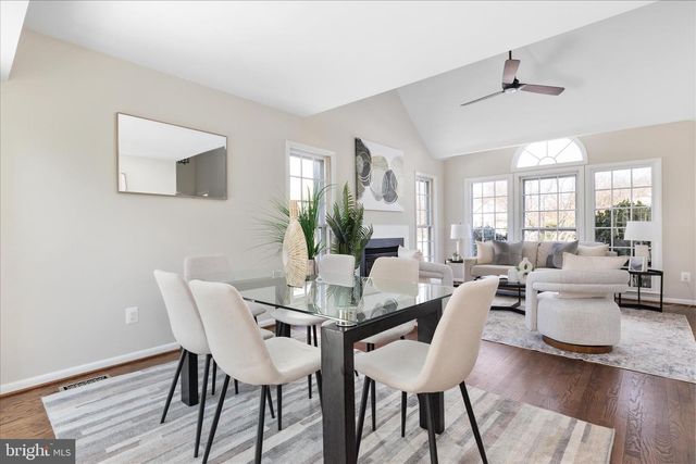 5 RAWLSTON CT, Sterling, VA 20165