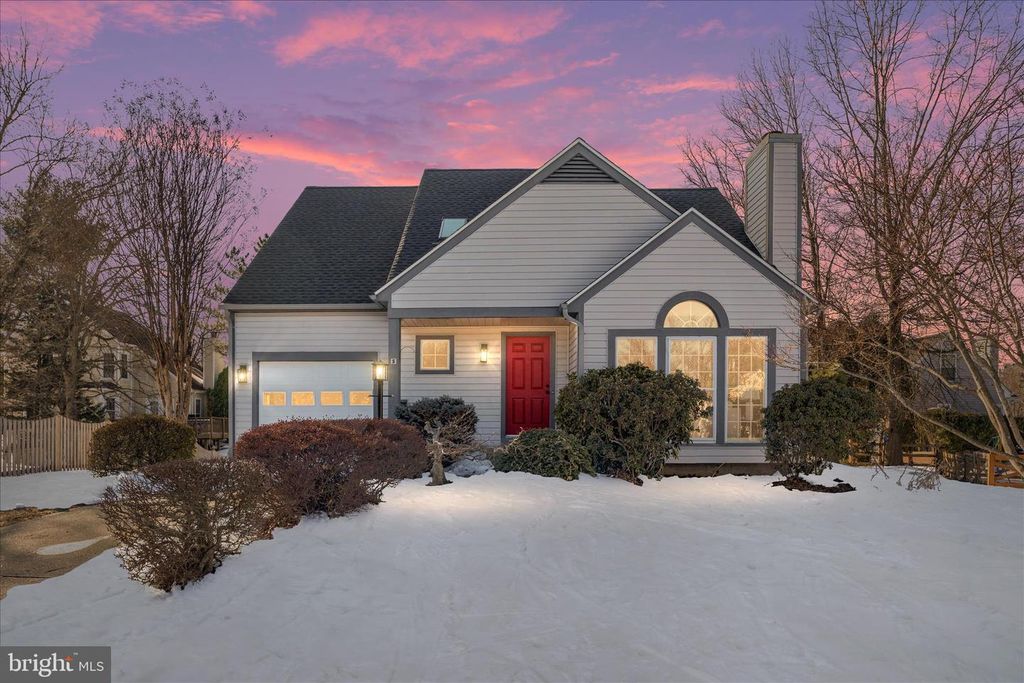 5 RAWLSTON CT, Sterling, VA 20165