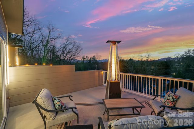 9 Gudger Road, Asheville, NC 28806