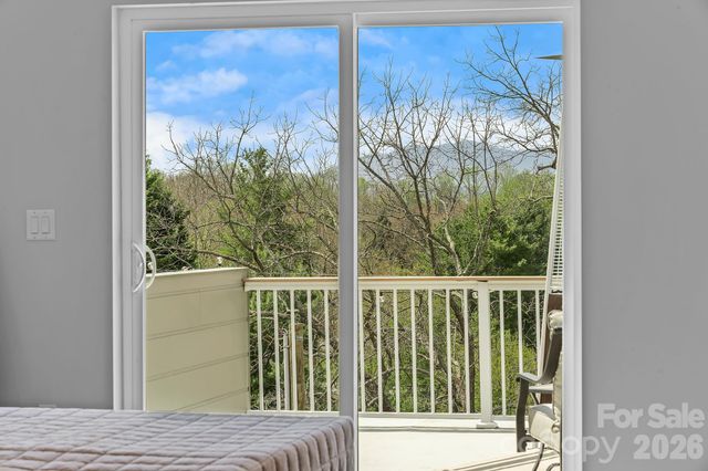 9 Gudger Road, Asheville, NC 28806