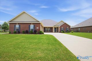 228 Farmdale Drive, Madison, AL 35756