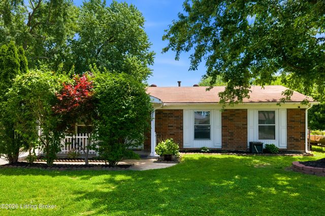7917 Grenelle Dr, Louisville, KY 40228