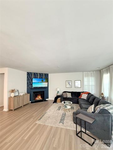 1222 Rickard Drive, Huntersville, NC 28078
