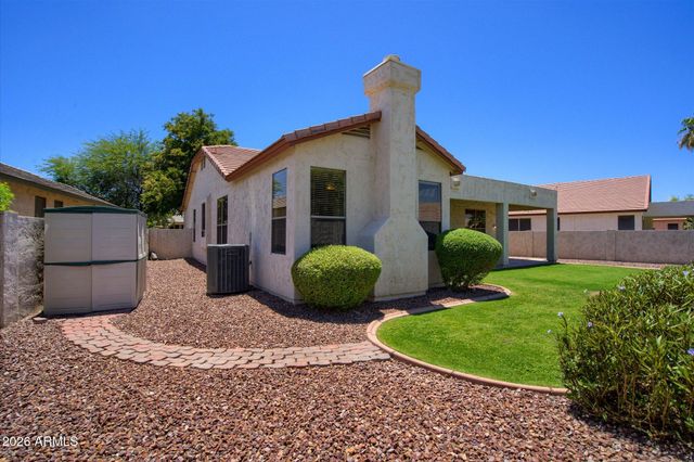 6586 W ORAIBI Drive, Glendale, AZ 85308