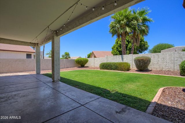 6586 W ORAIBI Drive, Glendale, AZ 85308