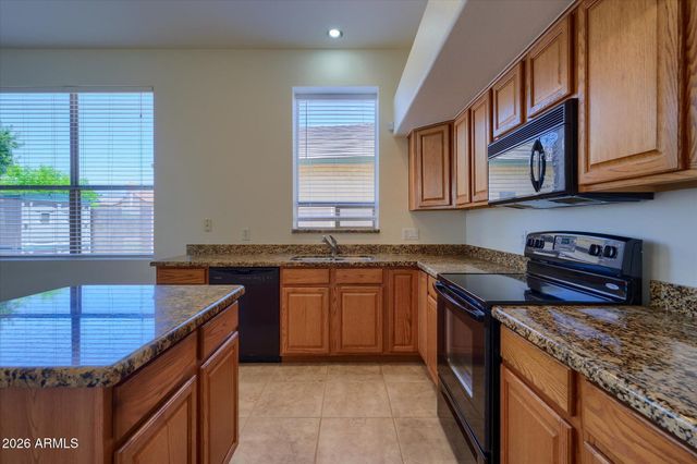 6586 W ORAIBI Drive, Glendale, AZ 85308