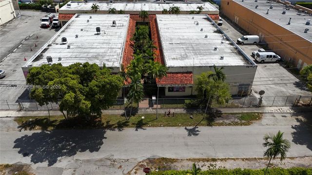 1600 W 38th Place, Hialeah, FL 33012