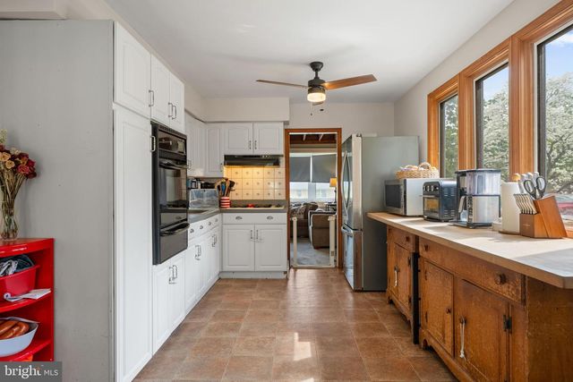 369 LYCOMING AVE, Wenonah, NJ 08090