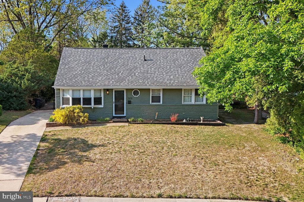 369 LYCOMING AVE, Wenonah, NJ 08090