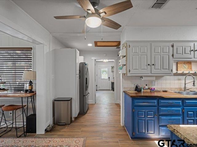 362 vz county road 3404, Wills Point, TX 75169