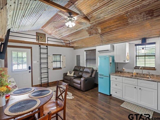 362 vz county road 3404, Wills Point, TX 75169