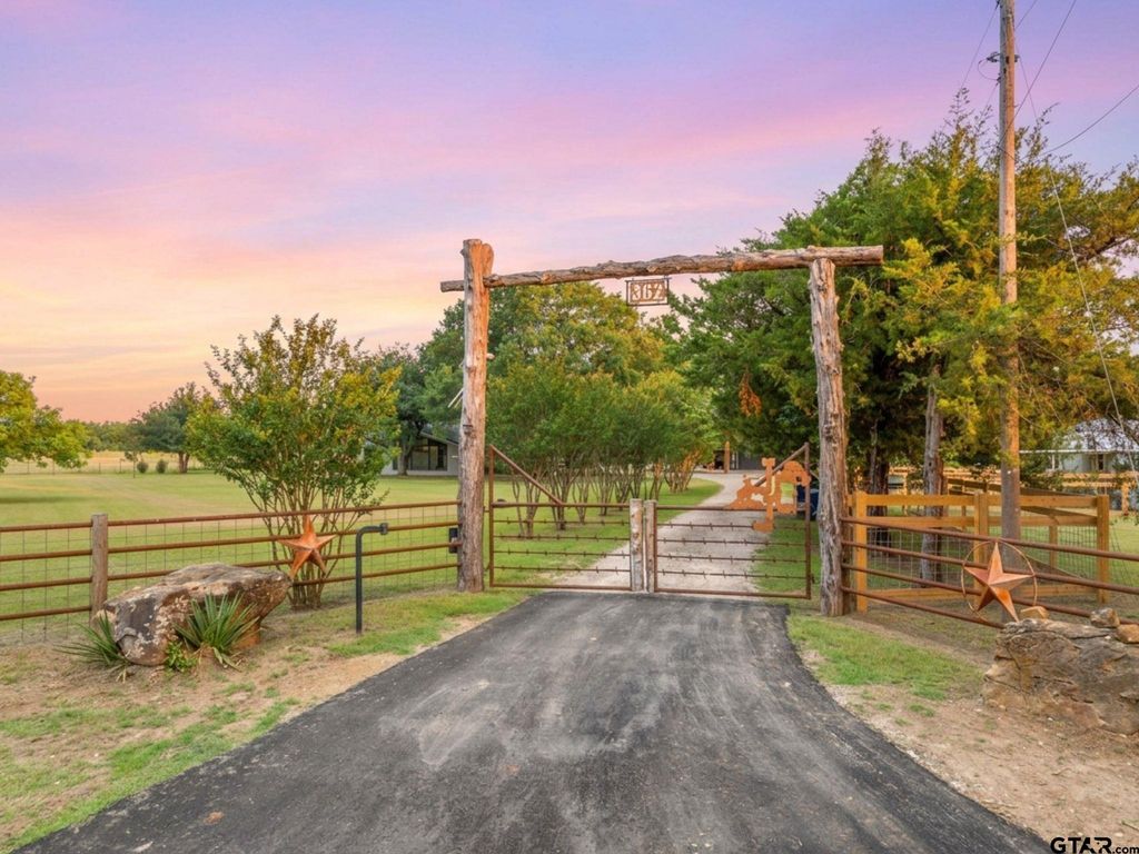 362 vz county road 3404, Wills Point, TX 75169
