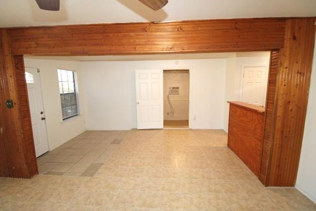 709 S 11th ST, Copperas Cove, TX 76522