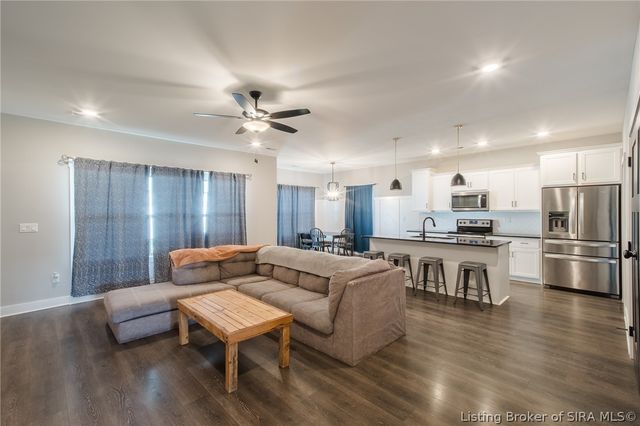 4493 Kestrel Court, Jeffersonville, IN 47130