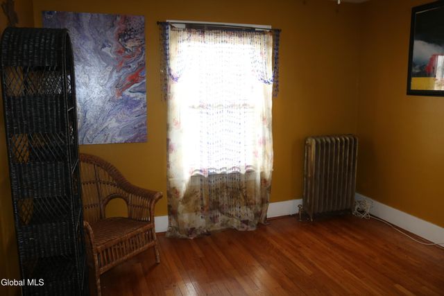 61 Lincoln Avenue, Albany, NY 12206