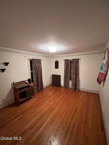 61 Lincoln Avenue, Albany, NY 12206