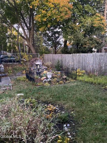 61 Lincoln Avenue, Albany, NY 12206